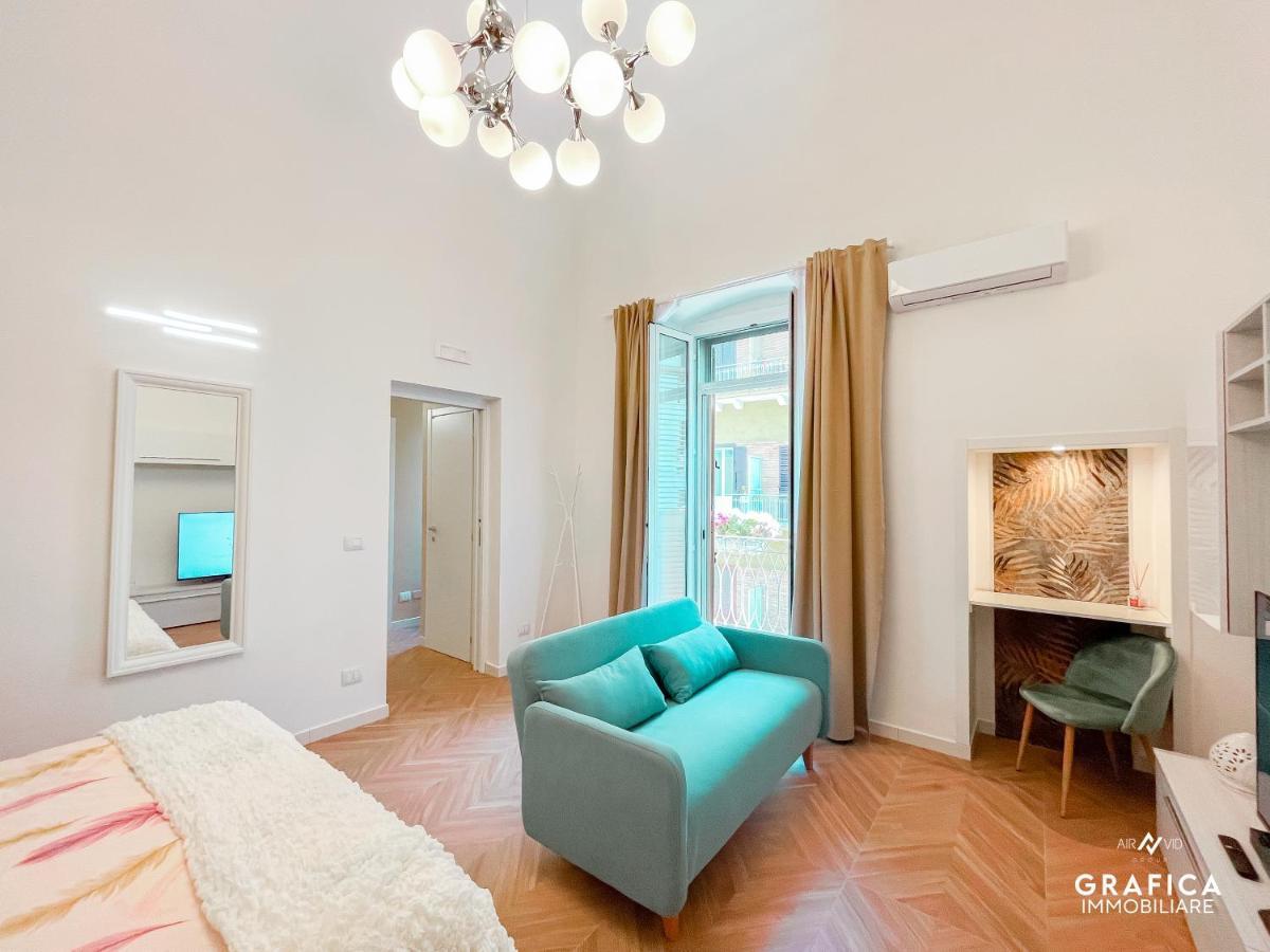 Ameli Home Luxury Apartment Tarente Extérieur photo