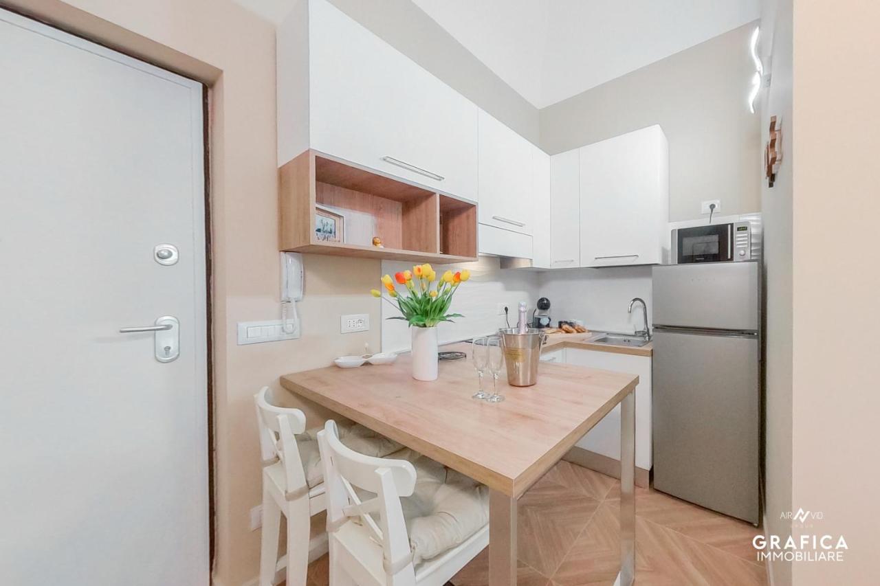 Ameli Home Luxury Apartment Tarente Extérieur photo