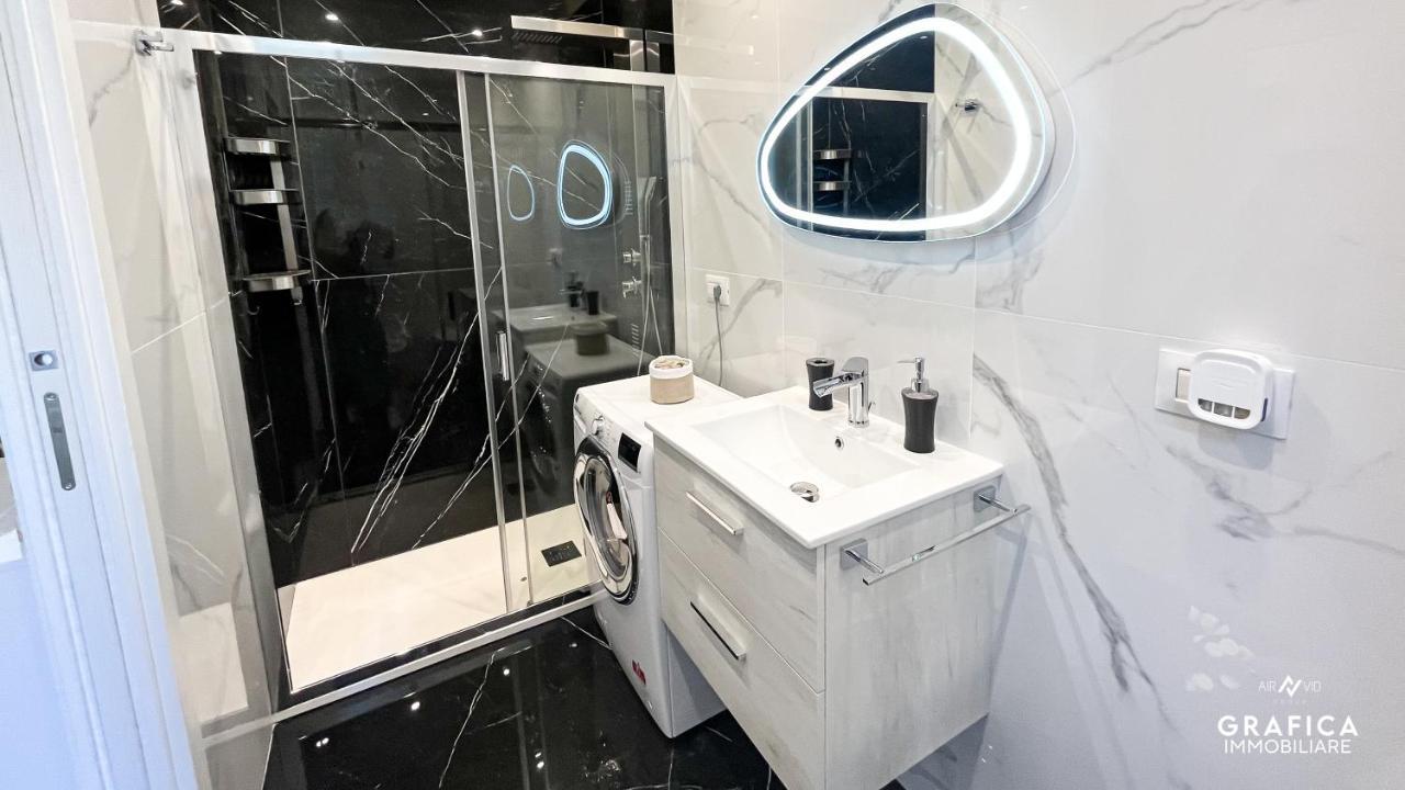 Ameli Home Luxury Apartment Tarente Extérieur photo